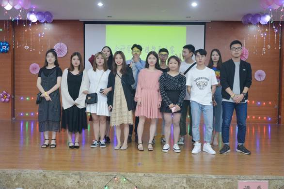 2018-05-25 04.20.39 1