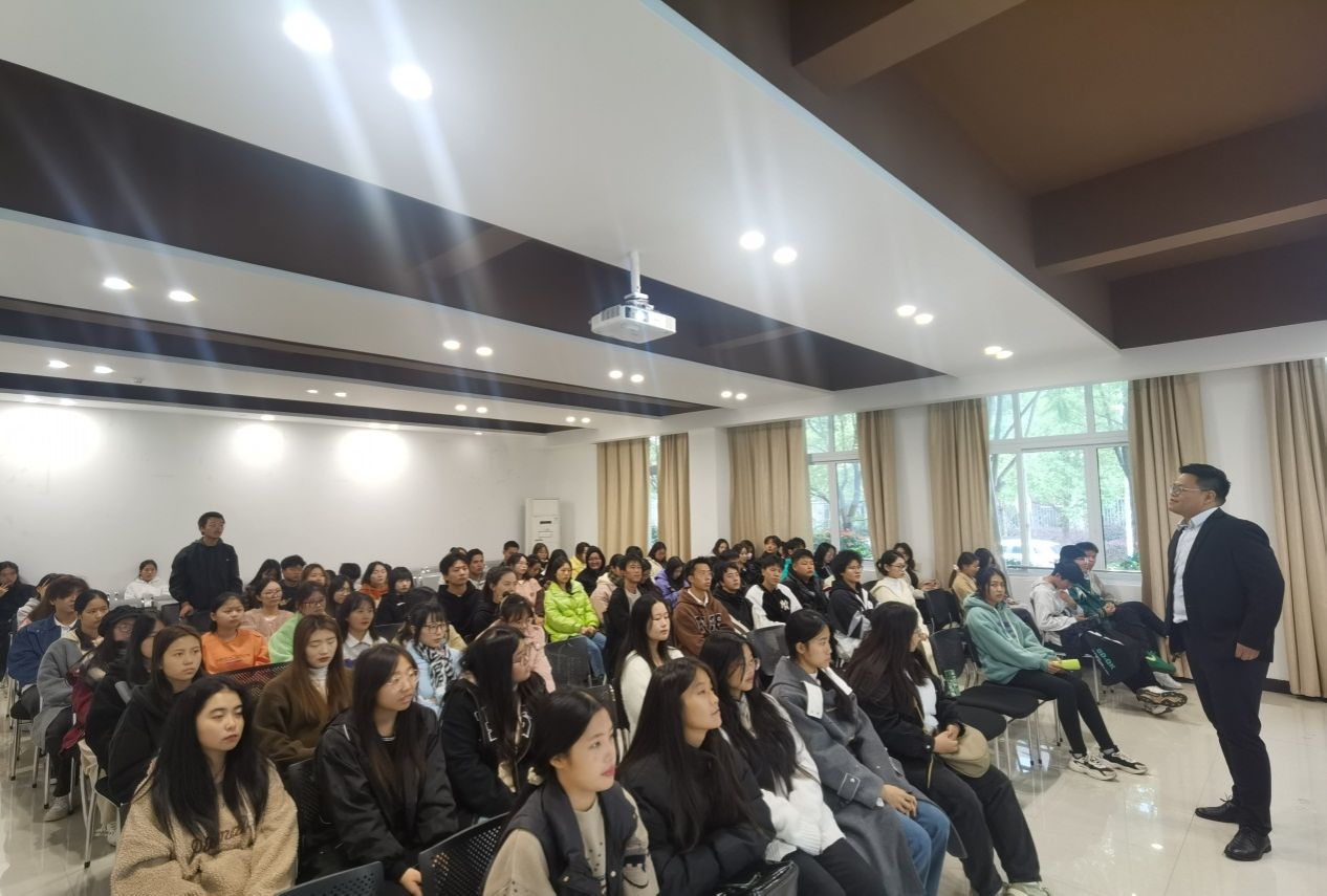 说明: E:\双创\一件事一次办\IMG_20231115_145700.jpg